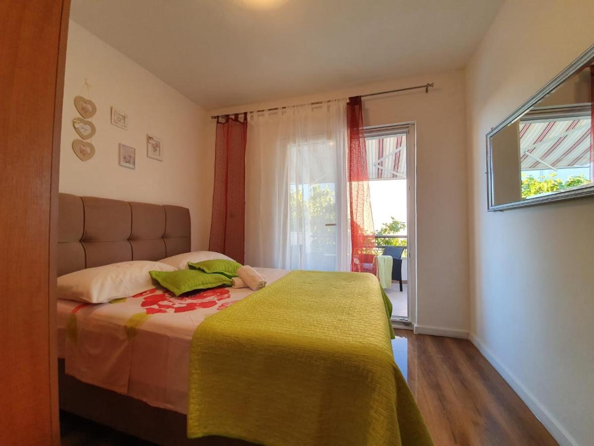 Apartmani Mara Rogoznica Rogoznica  Exterior foto
